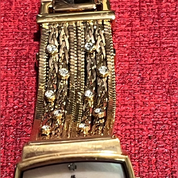 ANNE KLEIN PRE-LOVED AUTHENTIC DIAMOND DESIGN ROSE GOLD WATCH